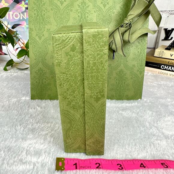 Gucci Gift Box, Dust Bag and Shopping Bag Set - Picture 5 of 9